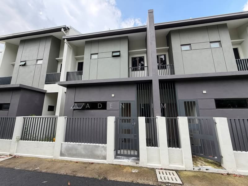 2-storey Terraced House for Sale in Bandar Kinrara Seksyen 8 (Bandar Kinrara) - Aaden Lim - Exterior - PropertyGuru.com.my