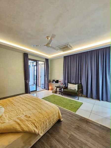 Cluster House for Sale in Taman Gaya (Ulu Tiram) - Emily Hau - Bedroom - PropertyGuru.com.my