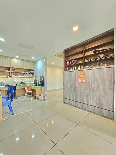 Cluster House for Sale in Taman Gaya (Ulu Tiram) - Emily Hau - Study - PropertyGuru.com.my
