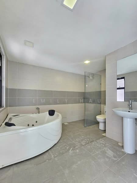 Rumah Kluster untuk Dijual di Skudai (Johor) - Emily Hau - Bathroom - PropertyGuru.com.my