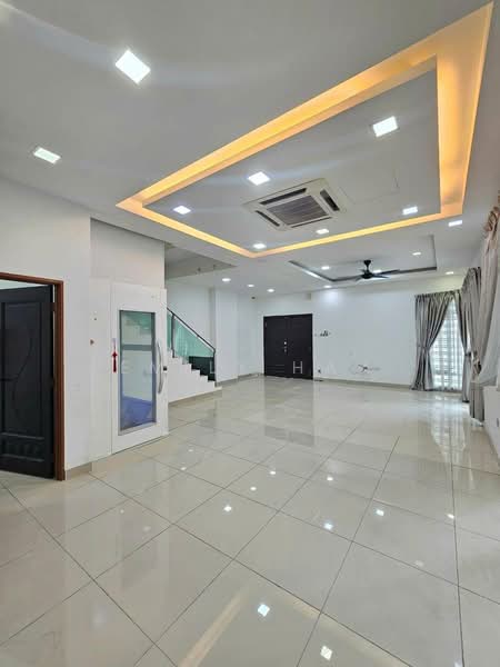 Rumah Kluster untuk Dijual di Skudai (Johor) - Emily Hau - Living Room - PropertyGuru.com.my