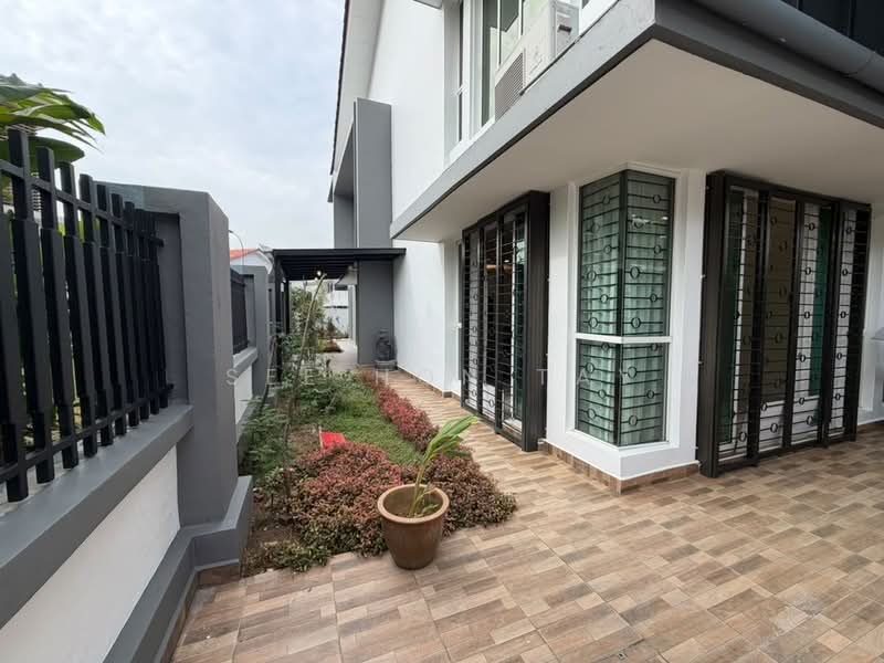 Semi-Detached House for Sale in Taman Dato Onn (Johor Bahru) - See Hon Tay - PropertyGuru.com.my