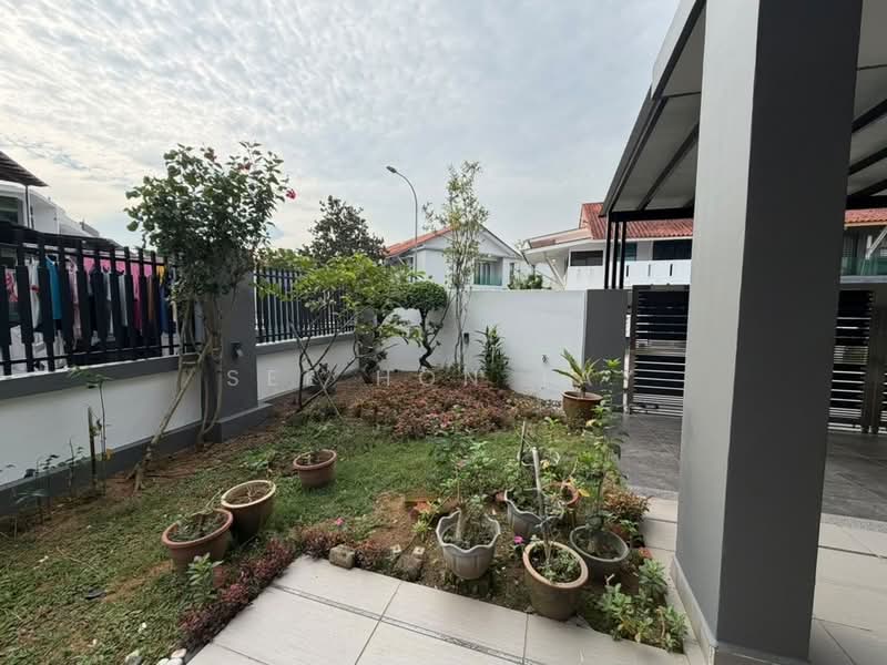 Semi-Detached House for Sale in Taman Dato Onn (Johor Bahru) - See Hon Tay - PropertyGuru.com.my