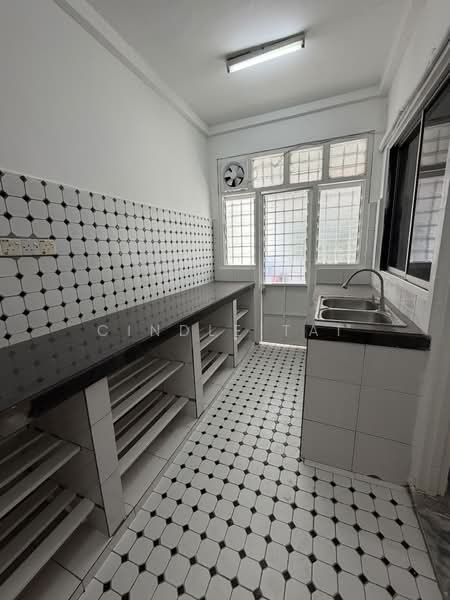 2-storey Terraced House for Sale in Usj 4 (Subang Jaya) - Cindle Tai - Kitchen - PropertyGuru.com.my