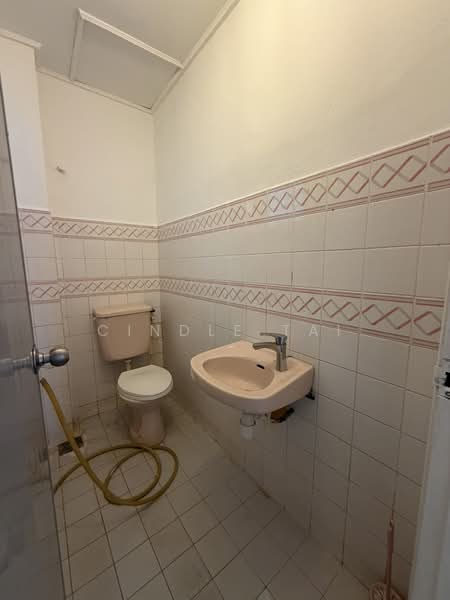 2-storey Terraced House for Sale in Usj 4 (Subang Jaya) - Cindle Tai - Bathroom - PropertyGuru.com.my