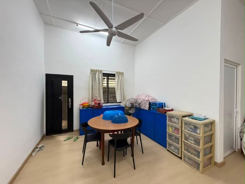 Bungalow for Sale in Taman Kebun Teh (Johor Bahru) - Ken Chai - PropertyGuru.com.my