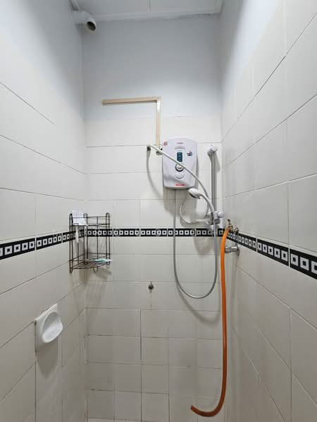 Rumah Teres 2 Tingkat untuk Dijual di Saujana Melawati (Melawati) - Marcus Chye - Bathroom - PropertyGuru.com.my