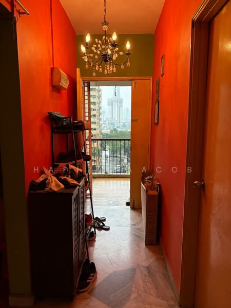 Condominium for Sale at Palm Court Condominium - Hafiz Yaacob - Corridor - PropertyGuru.com.my