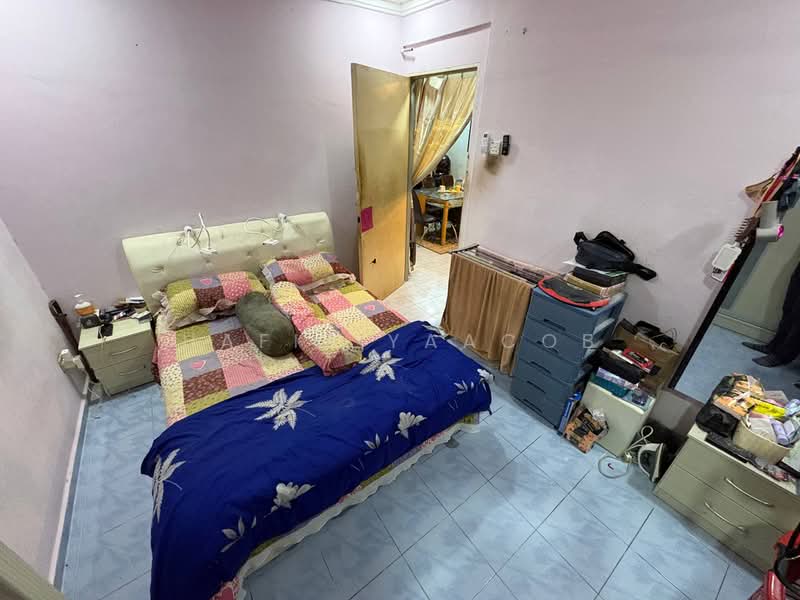 Flat for Sale at PPR Kerinchi Lembah Pantai - Hafiz Yaacob - Bedroom - PropertyGuru.com.my