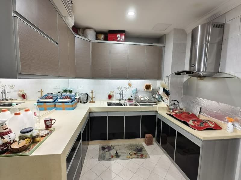 Condominium for Sale at Datin Halimah Condominium - Nicholas . - Kitchen - PropertyGuru.com.my