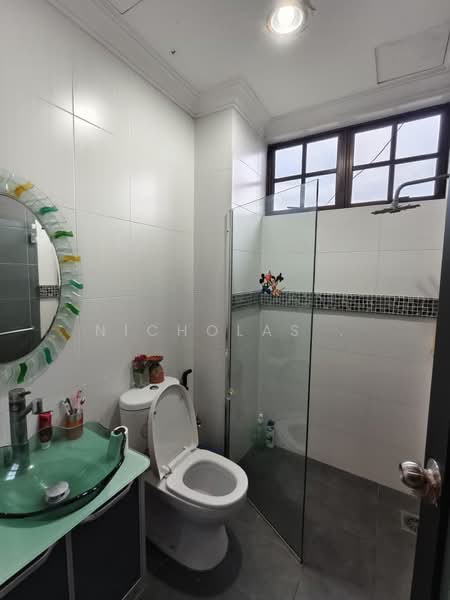 Condominium for Sale at Datin Halimah Condominium - Nicholas . - Bathroom - PropertyGuru.com.my