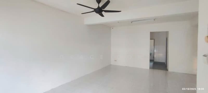 2-storey Terraced House for Sale in Taman Puncak Jalil (Seri Kembangan) - Grace Oon - Living Room - PropertyGuru.com.my
