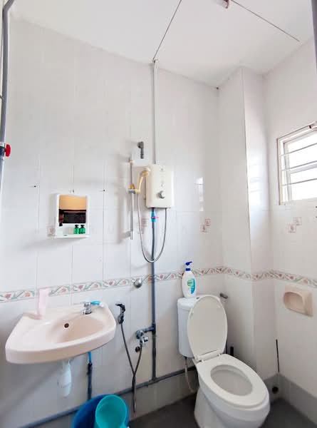 Rumah Teres 2-Tingkat untuk Dijual di Seksyen 13 (Shah Alam) - Nurul Balkis Arshad - PropertyGuru.com.my