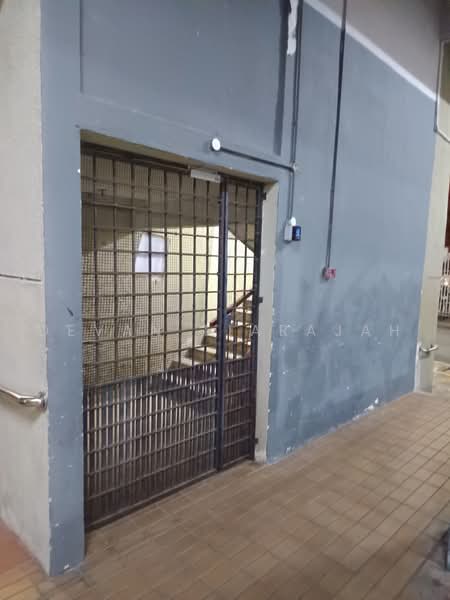 Pangsapuri untuk Dijual di Bangsar Utama Apartment - Devan Tiarajah - Entrance - PropertyGuru.com.my