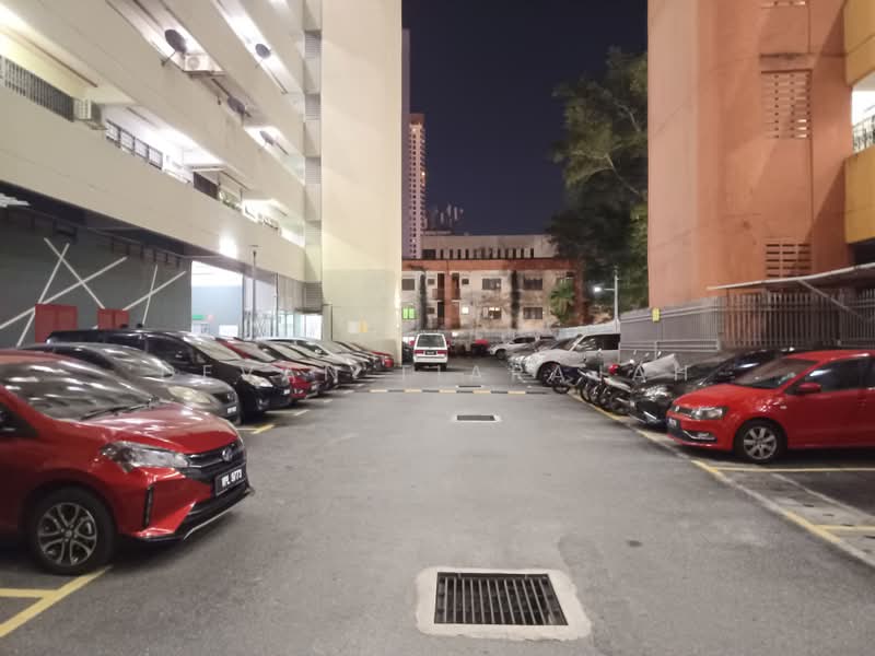 Pangsapuri untuk Dijual di Bangsar Utama Apartment - Devan Tiarajah - Car Park - PropertyGuru.com.my
