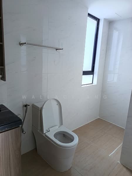 Kediaman Servis untuk Disewa di Country Garden Central Park - Wallace Ang - Bathroom - PropertyGuru.com.my