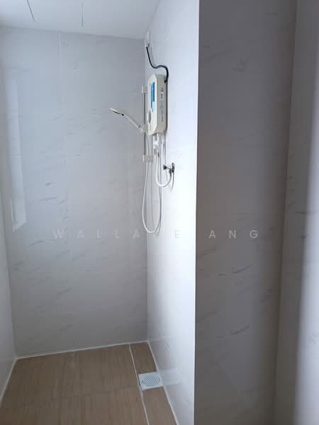Kediaman Servis untuk Disewa di Country Garden Central Park - Wallace Ang - Bathroom - PropertyGuru.com.my