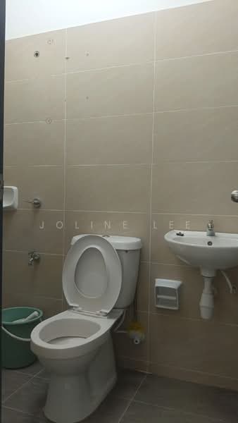 Rumah Teres untuk Disewa di Bandar Dato Onn (Tebrau) - Joline Lee - Bathroom - PropertyGuru.com.my