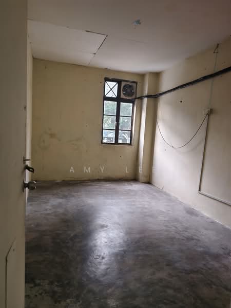 Shop / Office for Rent in Taman Desa Cemerlang (Ulu Tiram) - Amy Lee - Interior - PropertyGuru.com.my