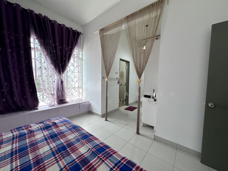 2-storey Terraced House for Sale in Saujana Utama (Puncak Alam) - Khairil Anwar Sirajudin - Bedroom - PropertyGuru.com.my