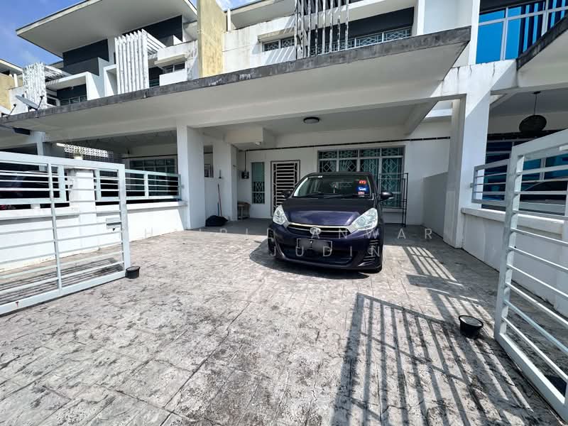2-storey Terraced House for Sale in Saujana Utama (Puncak Alam) - Khairil Anwar Sirajudin - Exterior - PropertyGuru.com.my