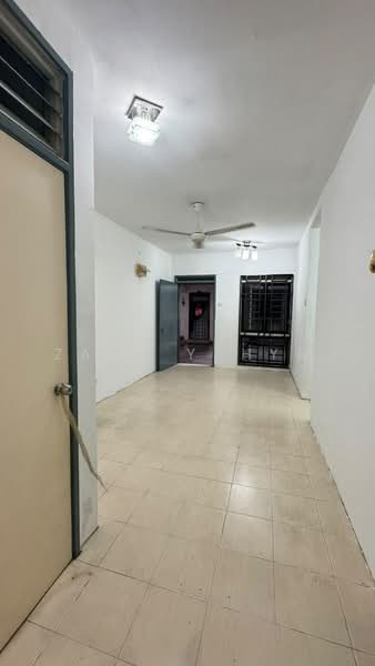 Apartment for Rent at Enggang Apartment - Zack Yahya - PropertyGuru.com.my