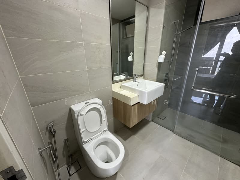 Servis Apartment untuk Disewa di Third Avenue - Ethan Yong - Bathroom - PropertyGuru.com.my