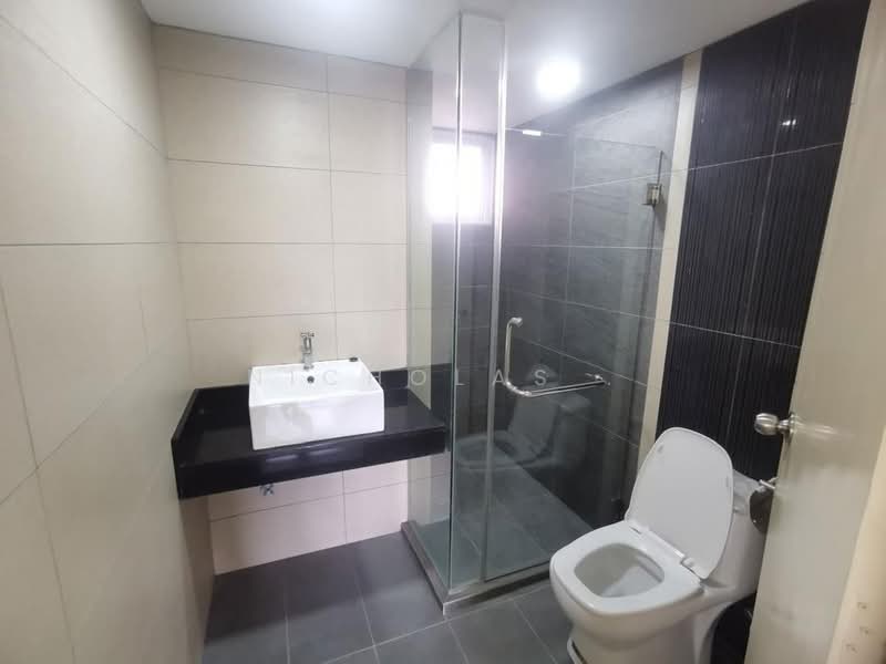 Apartment for Sale at Larkin Residence Phase 2 - Nicholas . - Bathroom - PropertyGuru.com.my