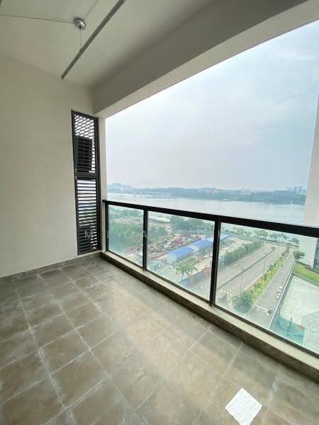 Kediaman Servis untuk Dijual di R&F Princess Cove Phase 2-Seine Region - Miya Goh - Balcony - PropertyGuru.com.my