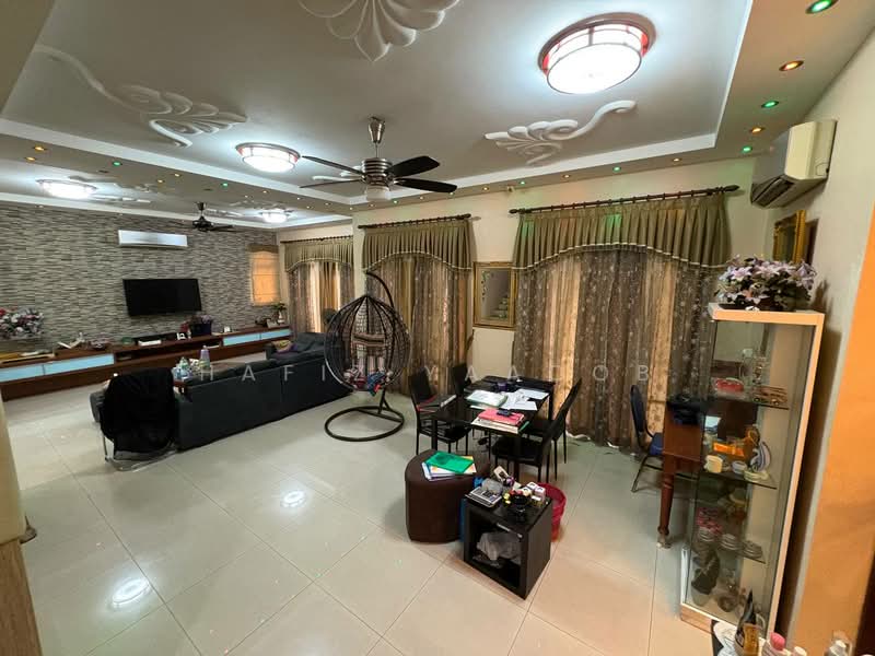 Bungalow for Sale in Glenmarie Cove (Klang) - Hafiz Yaacob - Living Room - PropertyGuru.com.my