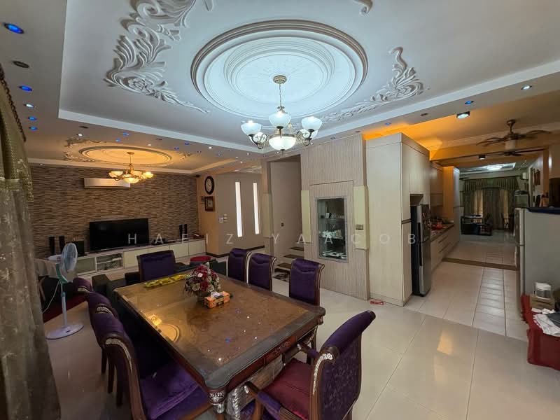 Bungalow for Sale in Glenmarie Cove (Klang) - Hafiz Yaacob - Living Room - PropertyGuru.com.my