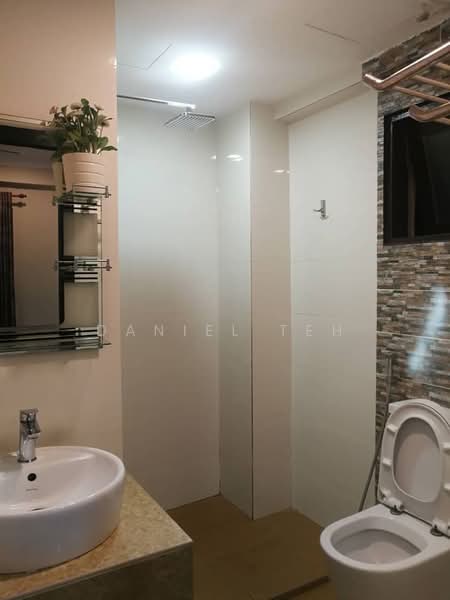 Condominium for Rent at Pandan Mewah Heights - Daniel Teh - Bathroom - PropertyGuru.com.my