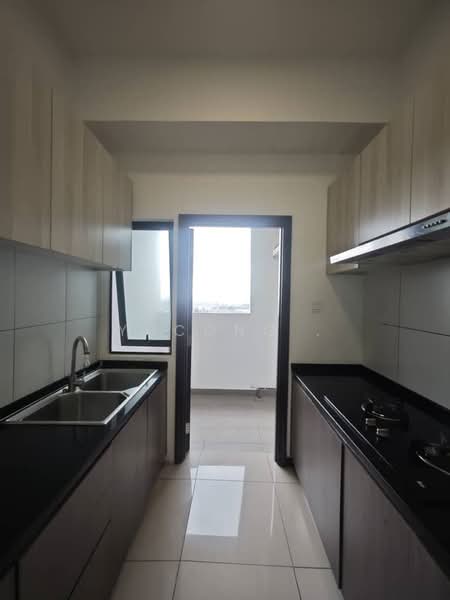Servis Apartment untuk Dijual di Molek Regency - Yucong . - Kitchen - PropertyGuru.com.my