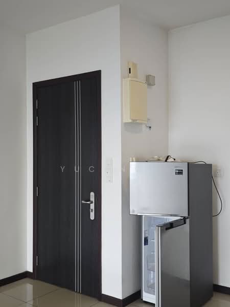 Servis Apartment untuk Dijual di Molek Regency - Yucong . - Entrance - PropertyGuru.com.my