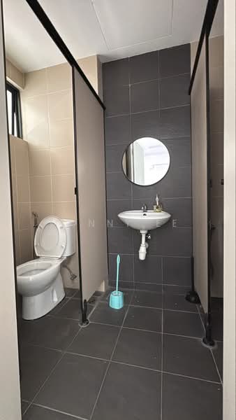Shop / Office for Rent in Taman Connaught (Cheras) - Monny Ee - Bathroom - PropertyGuru.com.my