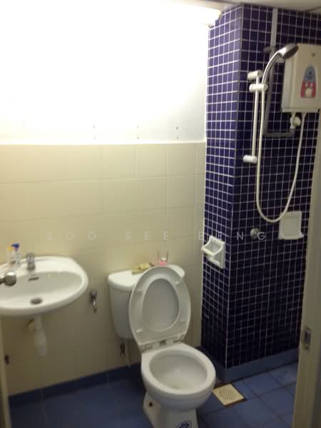 Condominium for Sale at Perdana Exclusive - Soo See Beng - Bathroom - PropertyGuru.com.my
