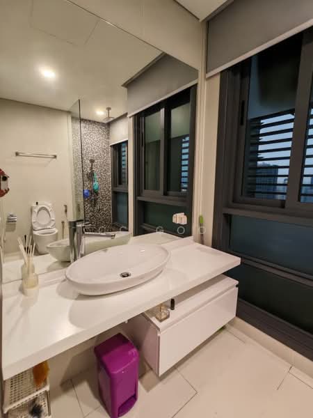 Servis Apartment untuk Disewa di Vogue Suites One - CC Goo - Bathroom - PropertyGuru.com.my