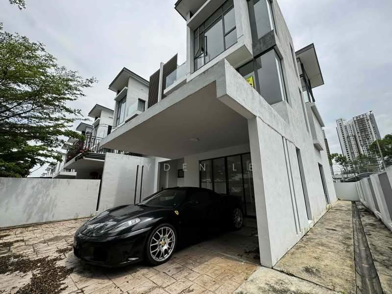 3-storey Terraced House for Sale in Mutiara Heights (Kajang) - Jayden Lee - Exterior - PropertyGuru.com.my