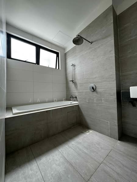 3-storey Terraced House for Sale in Mutiara Heights (Kajang) - Jayden Lee - Bathroom - PropertyGuru.com.my