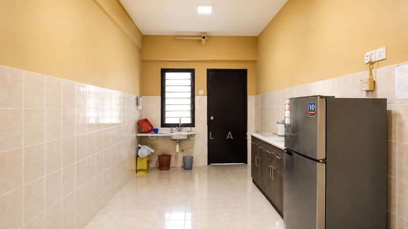 Pangsapuri untuk Dijual di Bayu Puteri 3 - Nicholas . - Kitchen - PropertyGuru.com.my