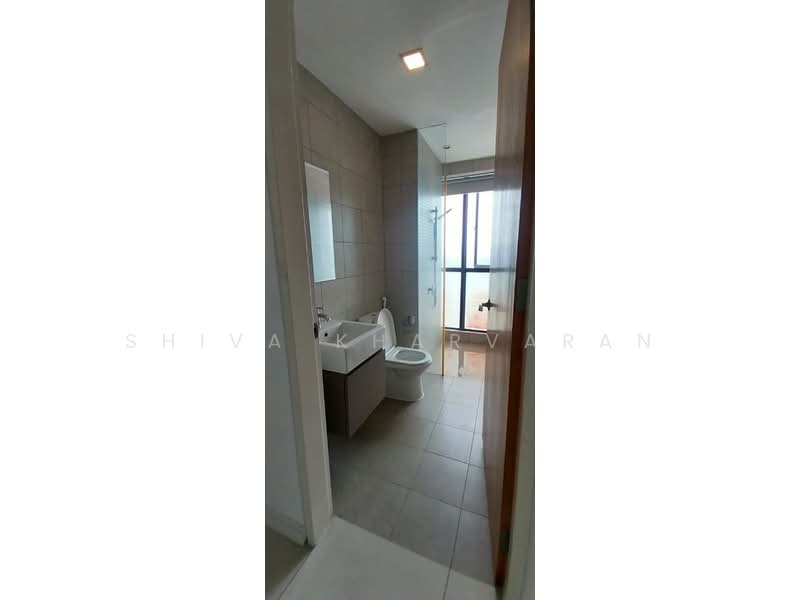 Servis Apartment untuk Disewa di Setia SKY Residences - Shiva Kharvaran - Bathroom - PropertyGuru.com.my