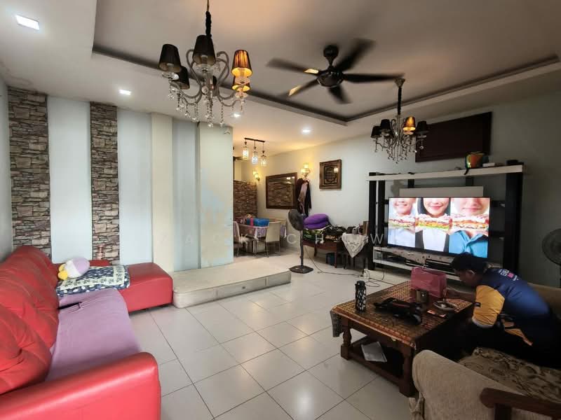 Rumah Teres 2 Tingkat untuk Dijual di Bandar Jaya Putra (Johor Bahru) - Zack Chow - Living Room - PropertyGuru.com.my