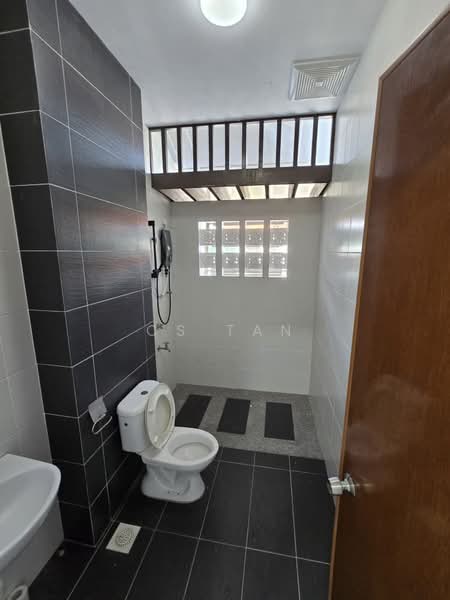 Cluster House for Rent in Taman Sutera Utama (Skudai) - CS Tan - Bathroom - PropertyGuru.com.my