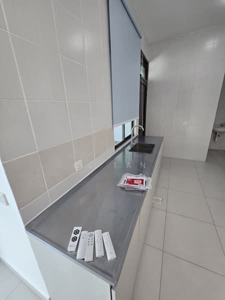 Cluster House for Rent in Taman Sutera Utama (Skudai) - CS Tan - Kitchen - PropertyGuru.com.my