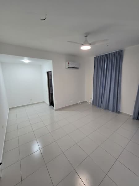 Cluster House for Rent in Taman Sutera Utama (Skudai) - CS Tan - Living Room - PropertyGuru.com.my