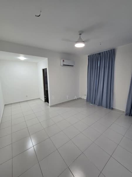 Cluster House for Rent in Taman Sutera Utama (Skudai) - CS Tan - Living Room - PropertyGuru.com.my
