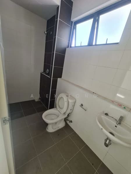 Rumah Berkembar untuk Dijual di Telok Panglima Garang (Selangor) - Alex Tong - PropertyGuru.com.my