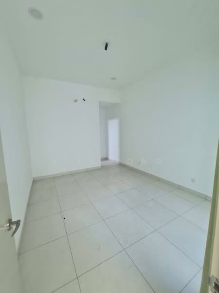 Rumah Berkembar untuk Dijual di Telok Panglima Garang (Selangor) - Alex Tong - PropertyGuru.com.my