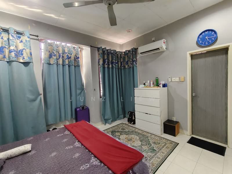 Rumah Teres 2 Tingkat untuk Dijual di Bandar Putra (Kulai) - Junz Liew - PropertyGuru.com.my