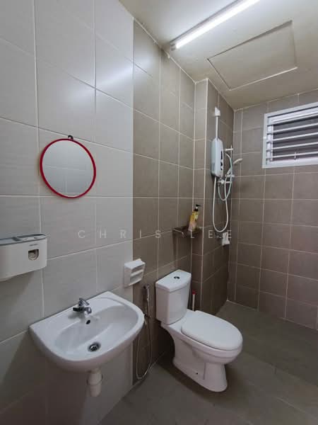 Servis Apartment untuk Disewa di BSP 21 - Chris Lee - Bathroom - PropertyGuru.com.my
